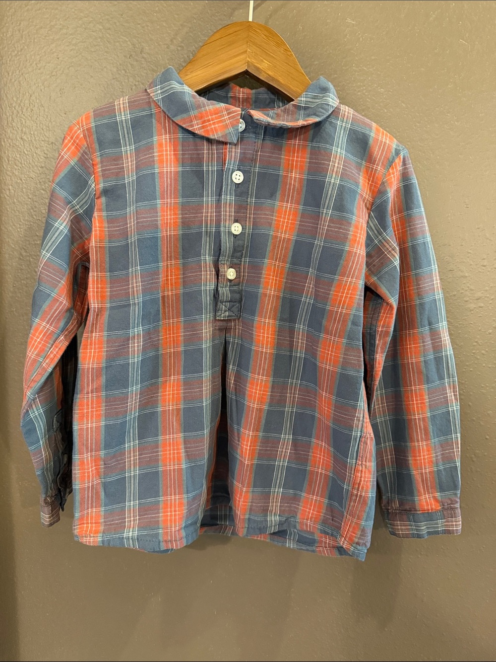 Plaid Button-Front Collared Shirt - Red & Blue